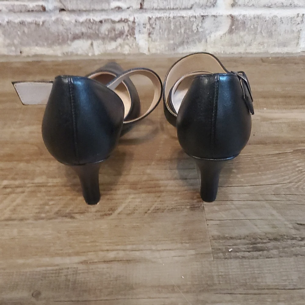 Life Stride Black Strappy Heels - Picture 4 of 4